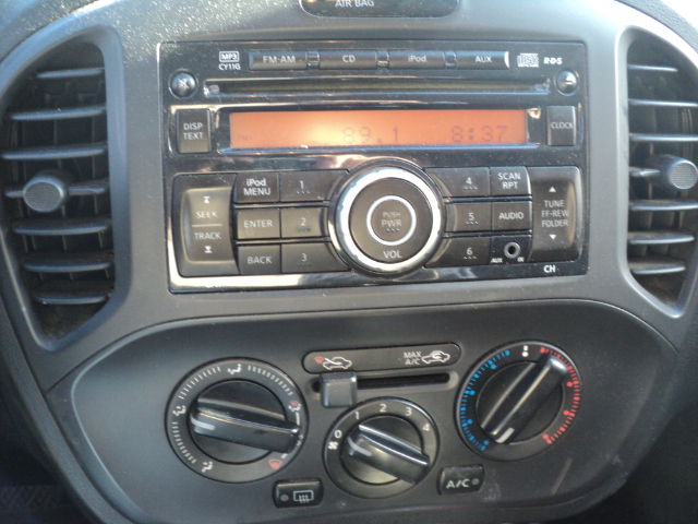 ** NISSAN JUKE SV AWD 2013 **