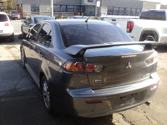 ** MITSUBISHI LANCER SE 2011 **