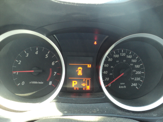 ** MITSUBISHI LANCER SE 2011 **